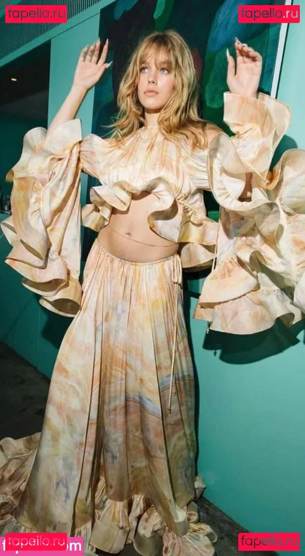 Teagan Croft Onlyfans Photo Gallery 