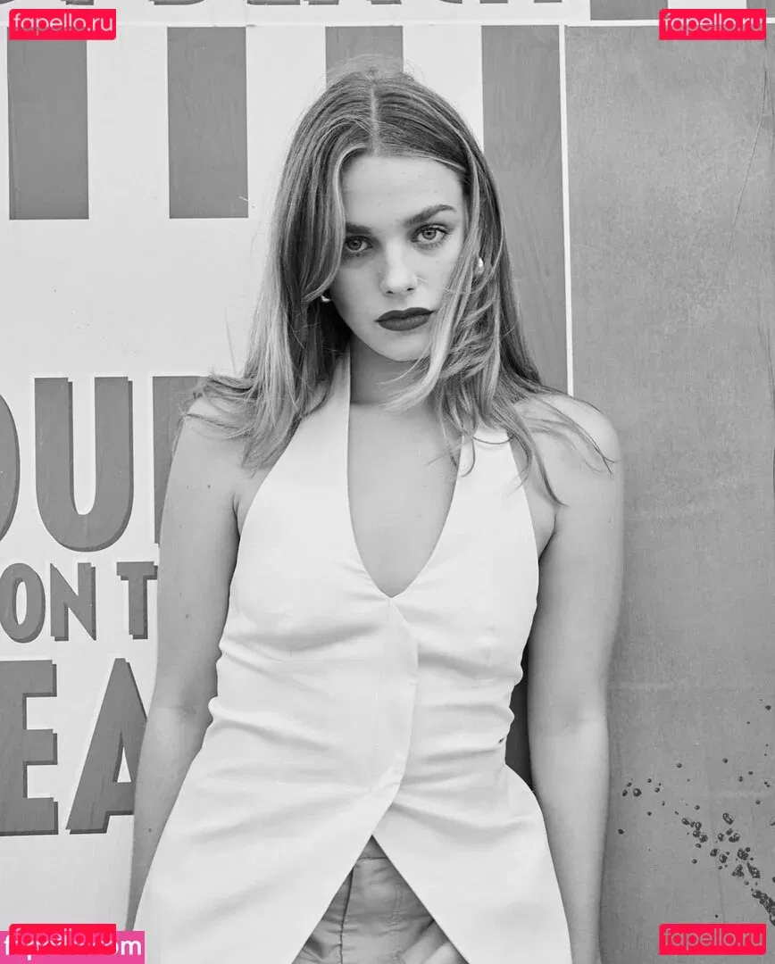 Teagan Croft Onlyfans Photo Gallery 