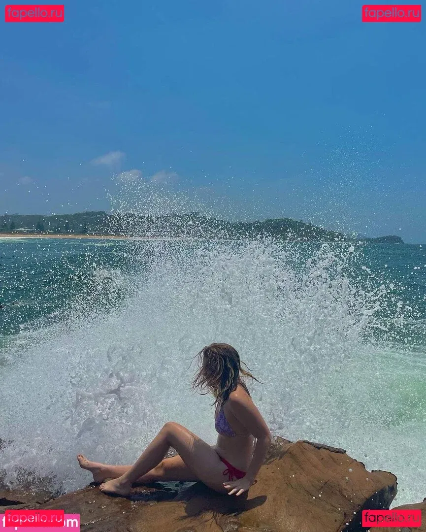 Teagan Croft Onlyfans Photo Gallery 