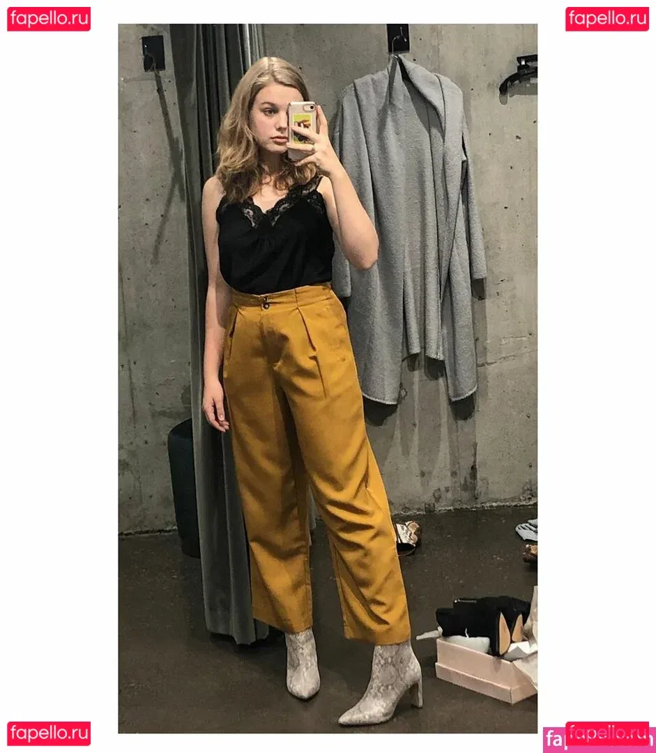 Teagan Croft Onlyfans Photo Gallery 