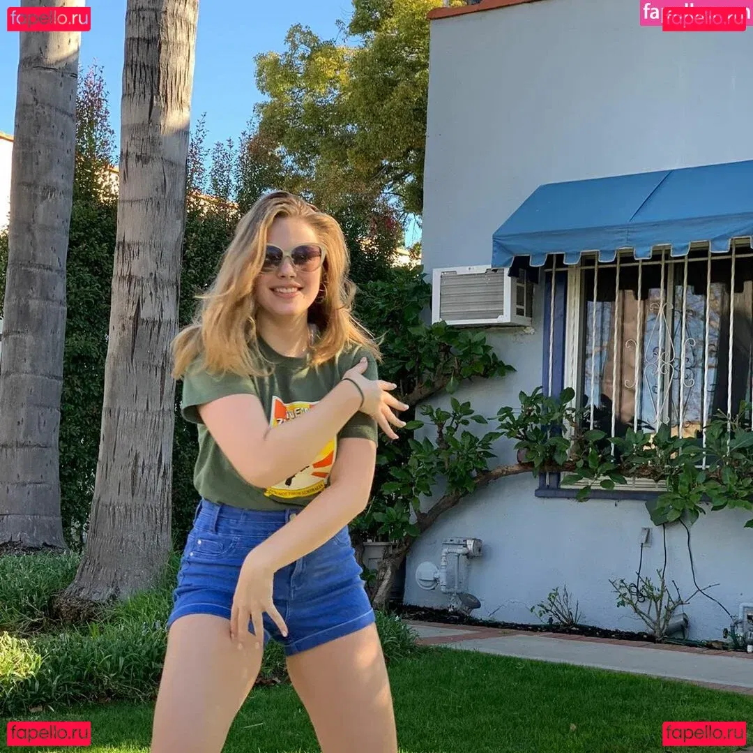 Teagan Croft Onlyfans Photo Gallery 