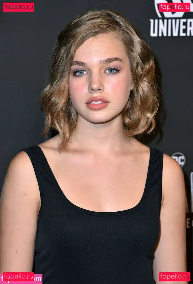 Teagan Croft Onlyfans Photo Gallery 