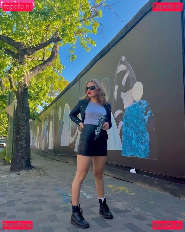 Teagan Croft Onlyfans Photo Gallery 