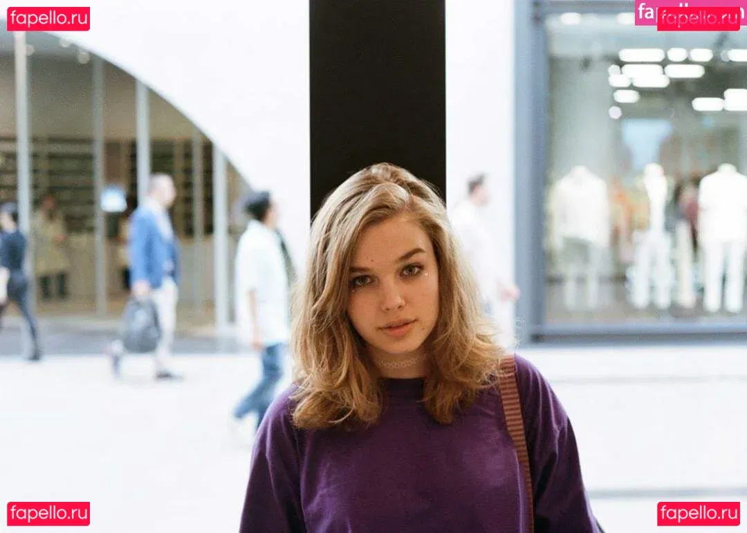 Teagan Croft Onlyfans Photo Gallery 