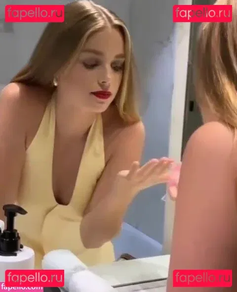 Teagan Croft Onlyfans Photo Gallery 