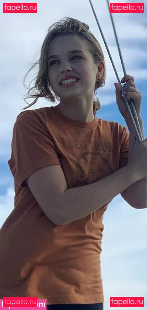 Teagan Croft Onlyfans Photo Gallery 