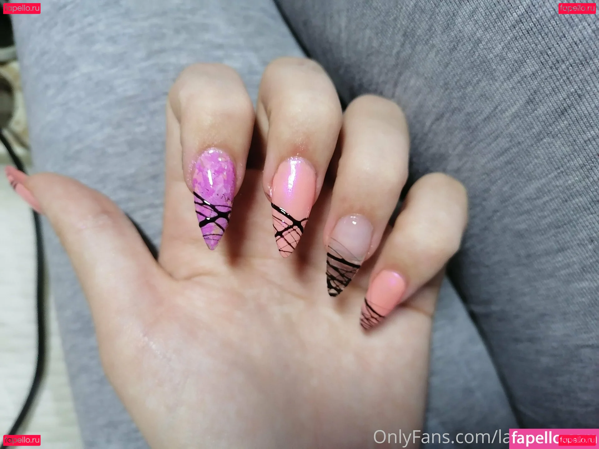 laly911_free Onlyfans Photo Gallery 