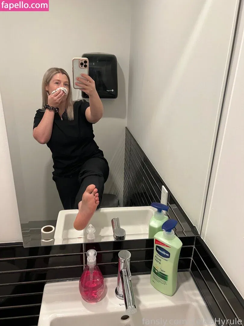 ZeldaHyrule Onlyfans Photo Gallery 