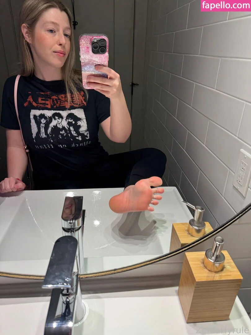 ZeldaHyrule Onlyfans Photo Gallery 