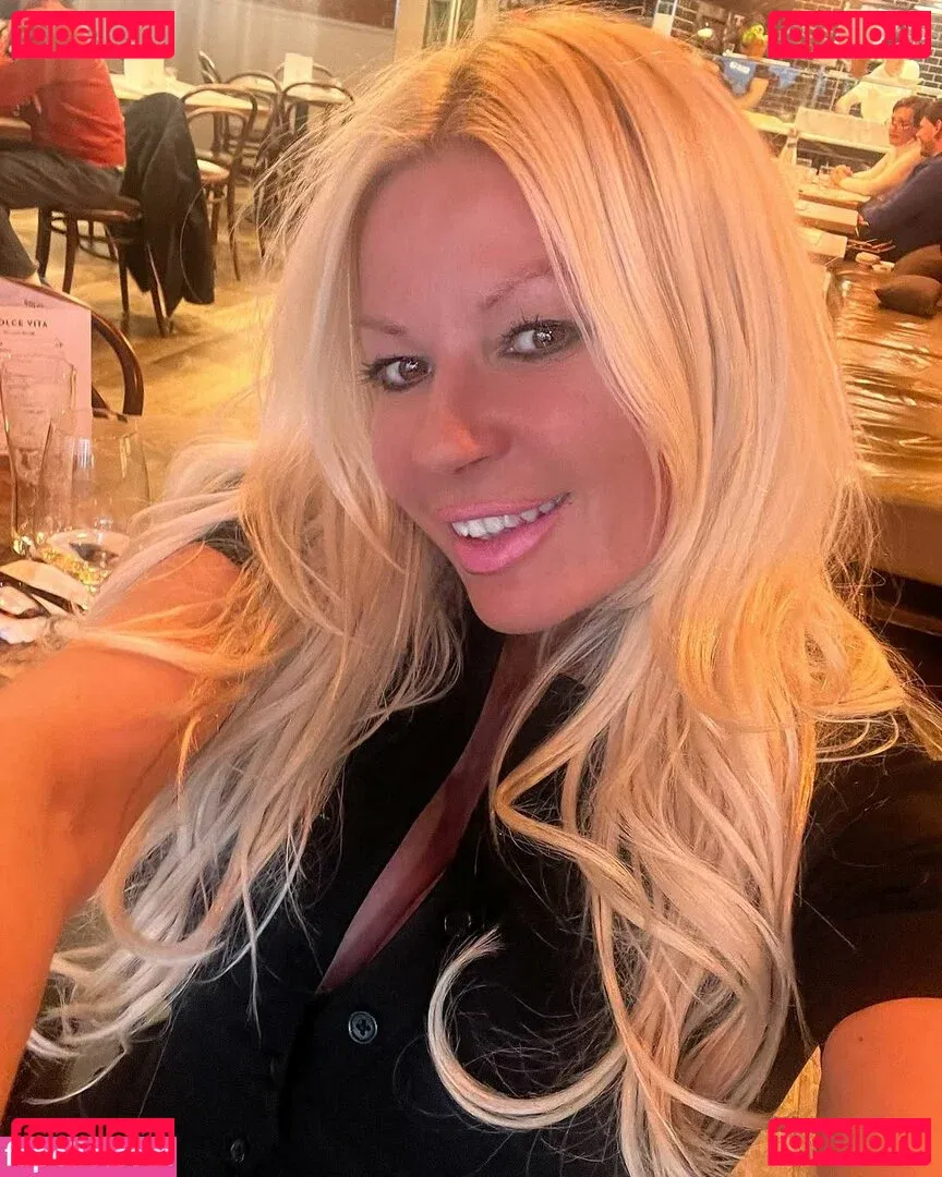 British 00's Porn Onlyfans Photo Gallery 