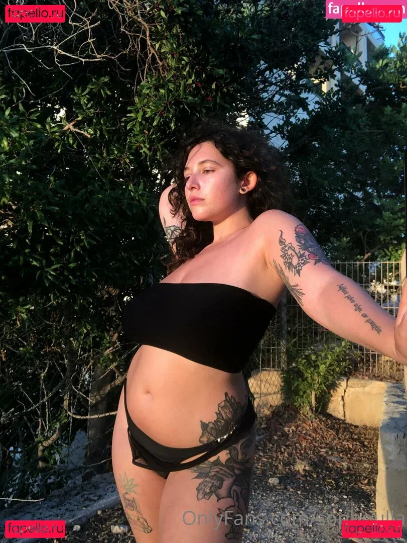 Sophoulla Onlyfans Photo Gallery 