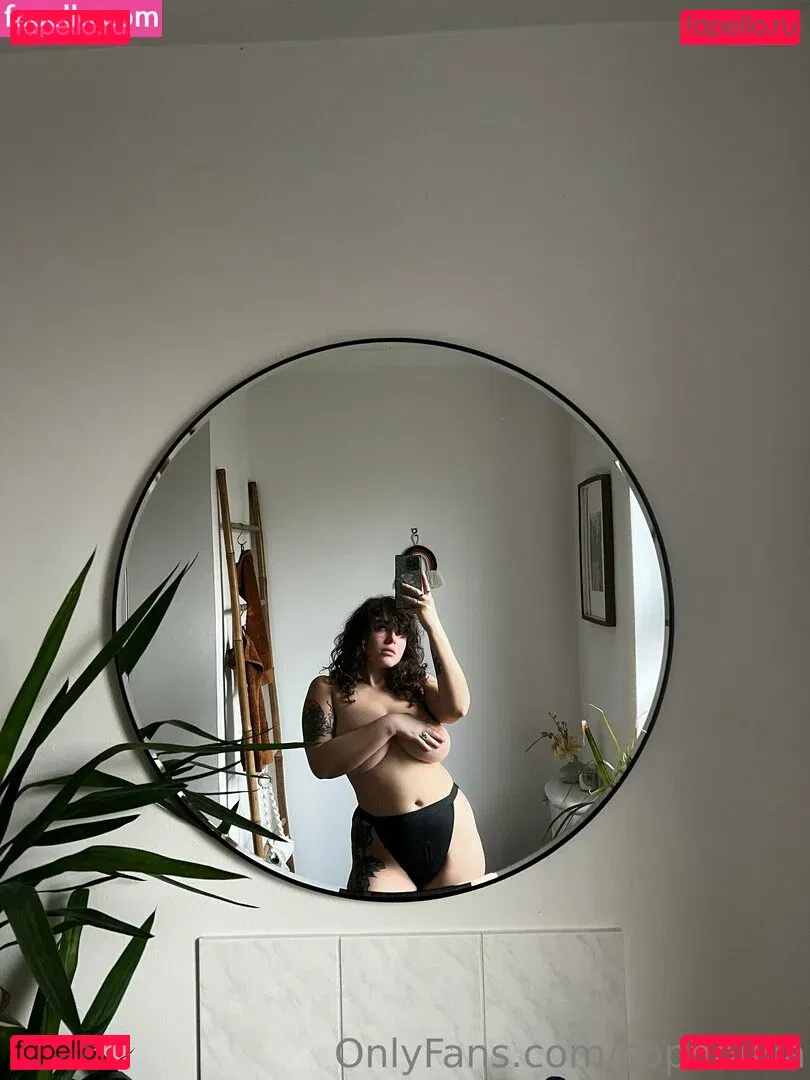 Sophoulla Onlyfans Photo Gallery 