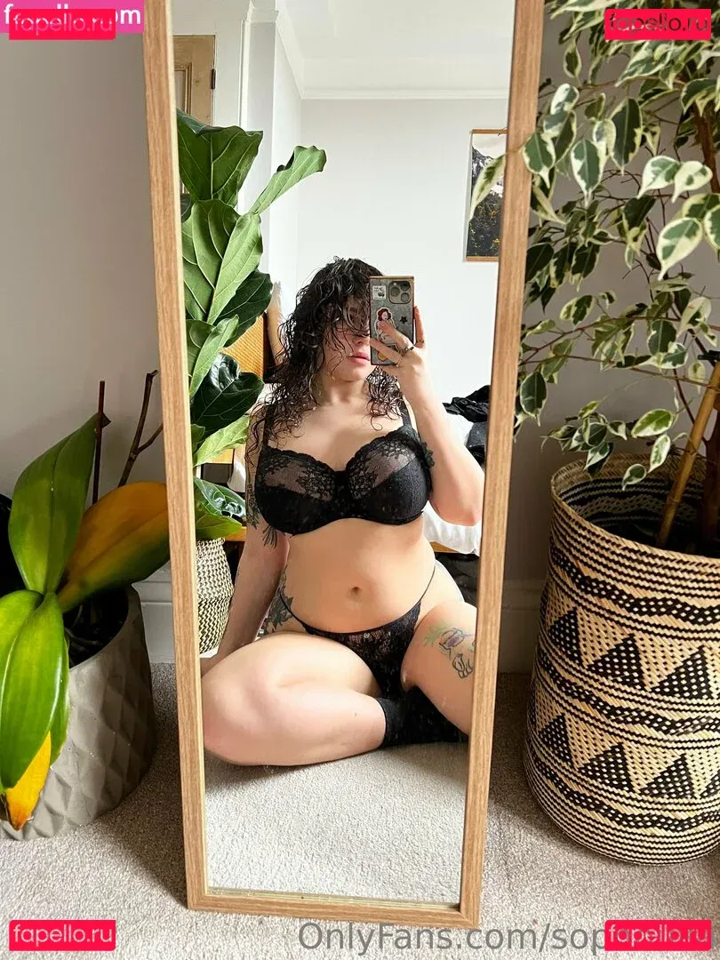 Sophoulla Onlyfans Photo Gallery 