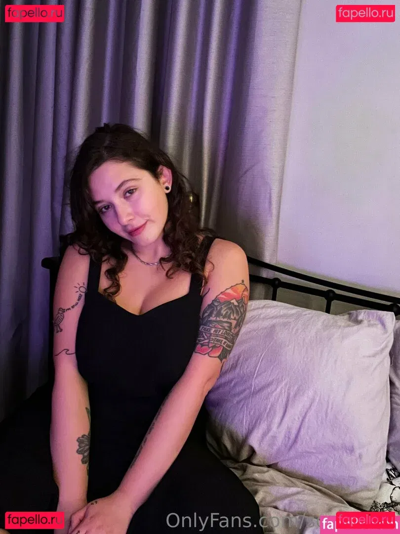 Sophoulla Onlyfans Photo Gallery 