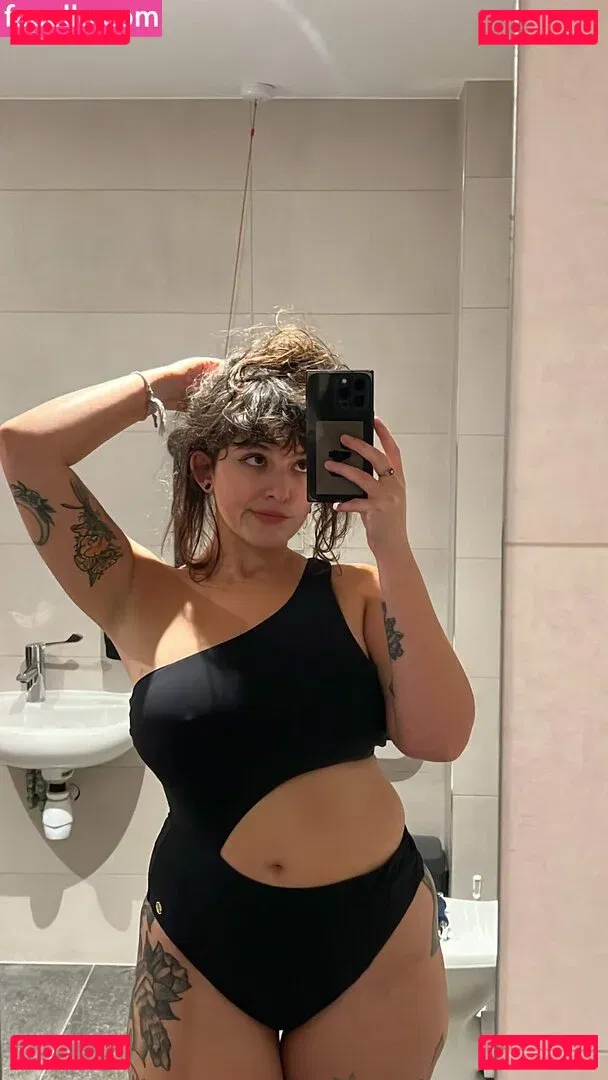 Sophoulla Onlyfans Photo Gallery 