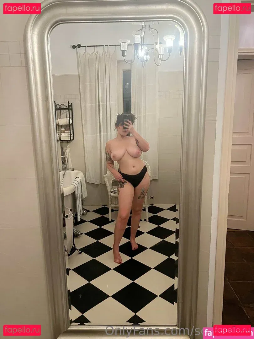 Sophoulla Onlyfans Photo Gallery 