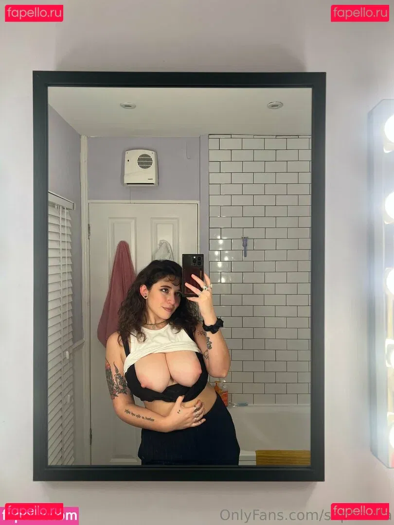 Sophoulla Onlyfans Photo Gallery 