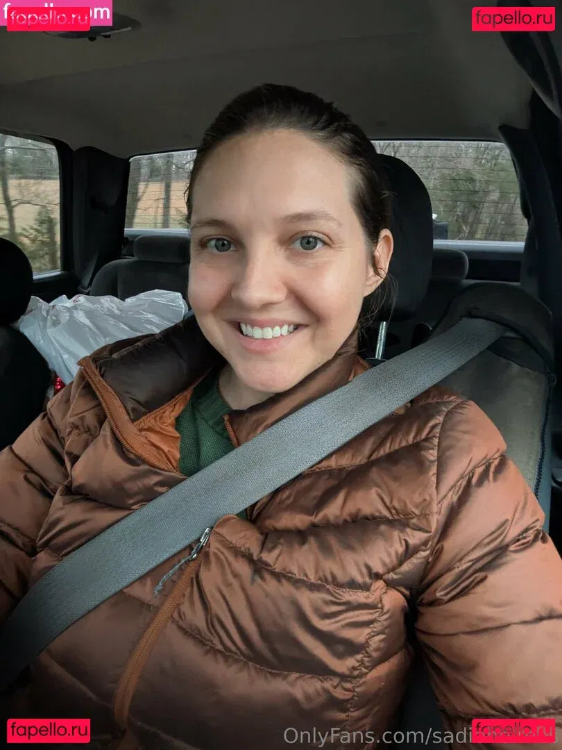 sadieholmes Onlyfans Photo Gallery 