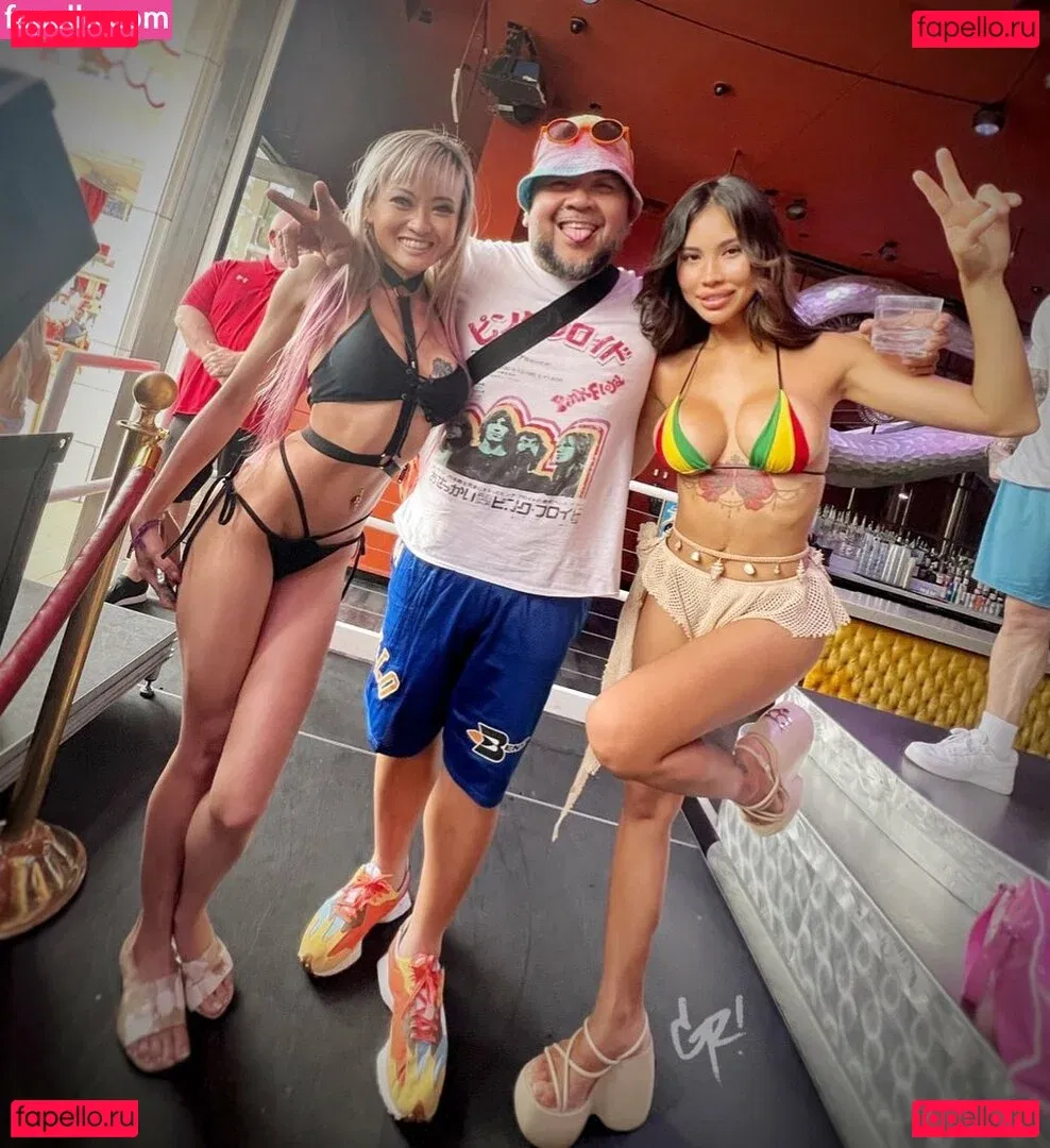 Chaneru.pt2 Onlyfans Photo Gallery 