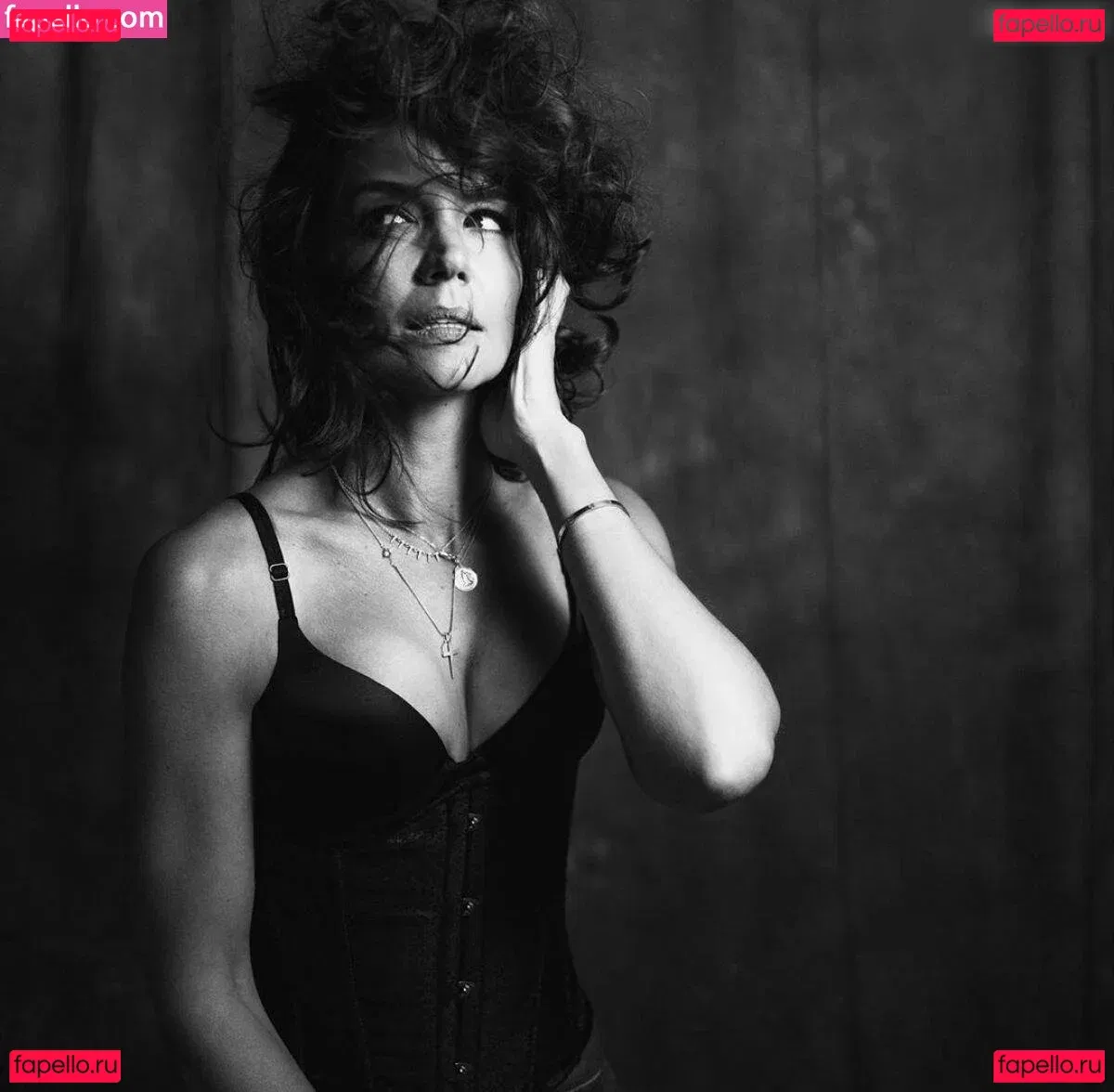 Katie Holmes Onlyfans Photo Gallery 