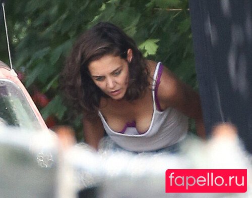 Katie Holmes Onlyfans Photo Gallery 