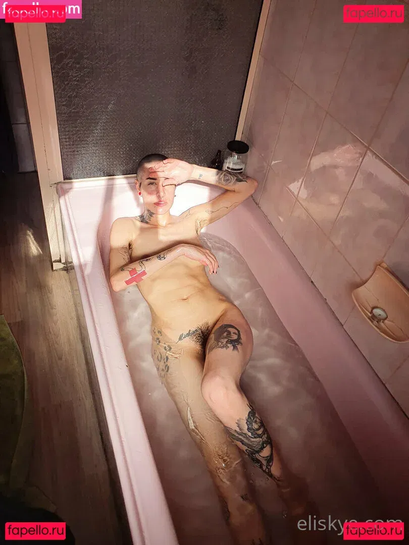 eliskyexfree Onlyfans Photo Gallery 