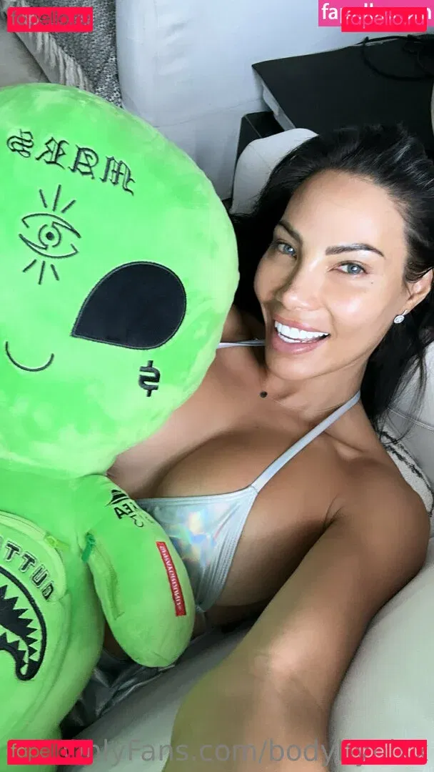 bodybynixx Onlyfans Photo Gallery 