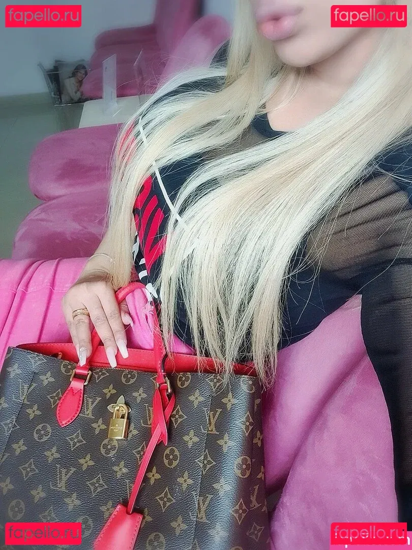 alejandritapty Onlyfans Photo Gallery 