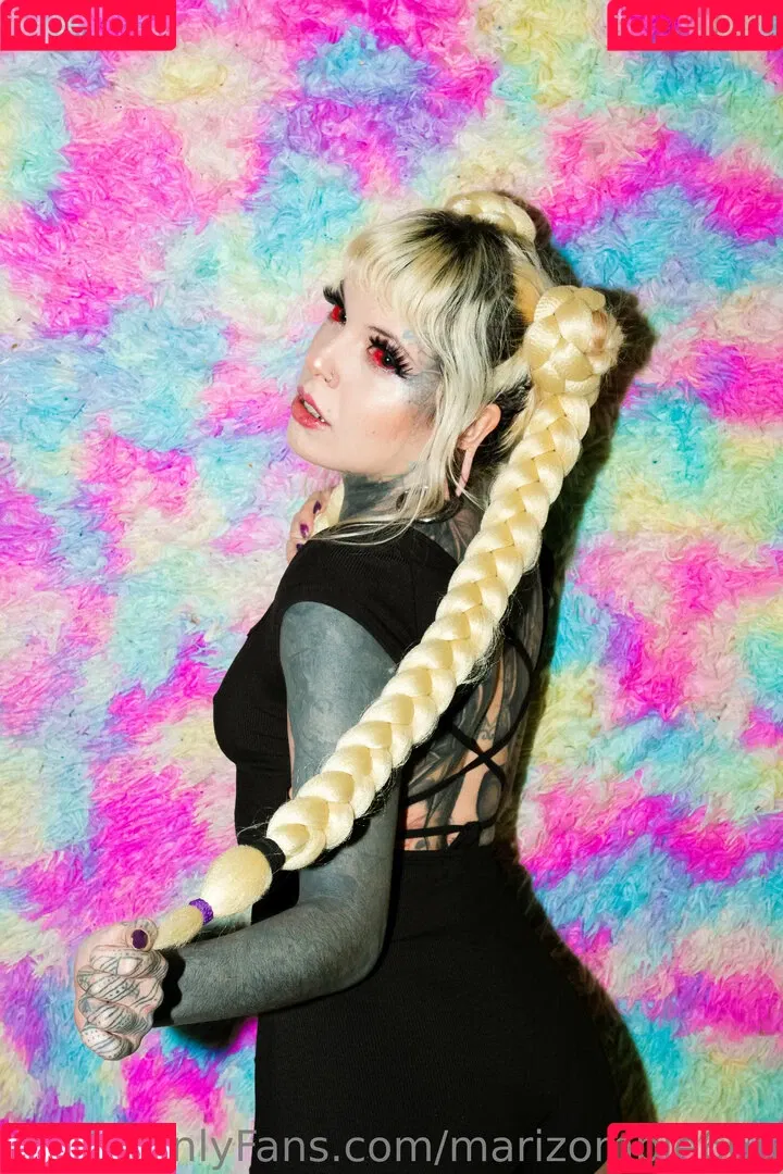 marizombie666 Onlyfans Photo Gallery 