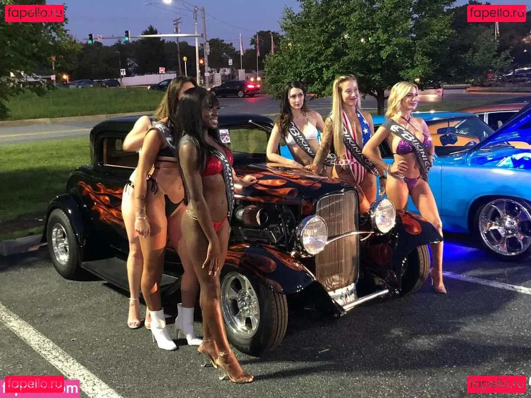 thatdarn_foxx Onlyfans Photo Gallery 