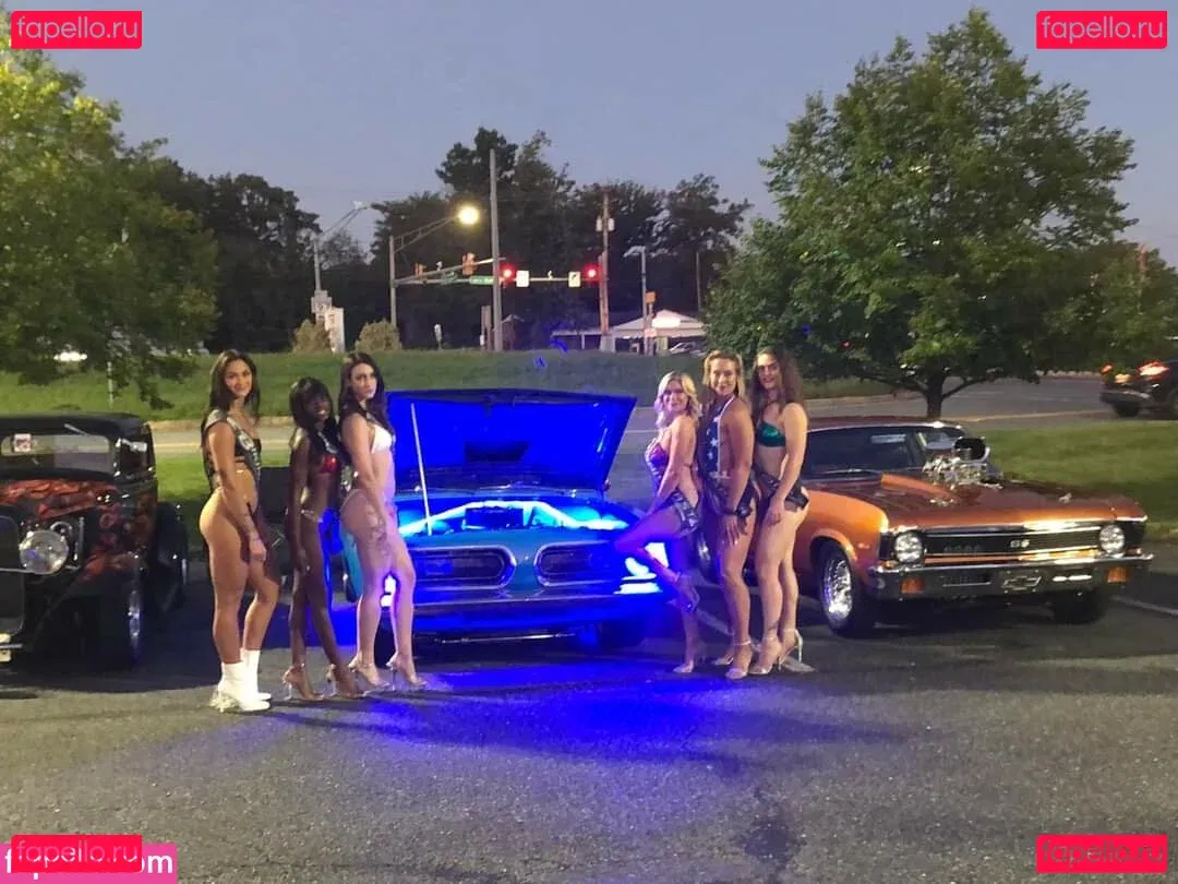 thatdarn_foxx Onlyfans Photo Gallery 