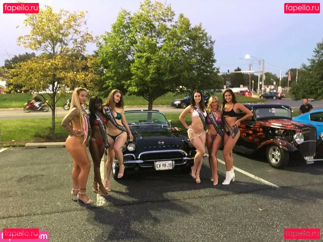 thatdarn_foxx Onlyfans Photo Gallery 