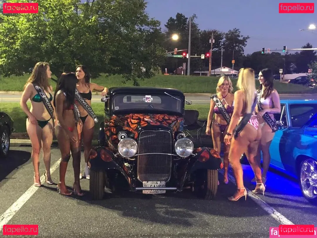 thatdarn_foxx Onlyfans Photo Gallery 