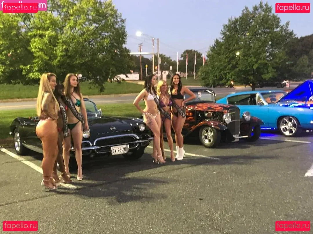 thatdarn_foxx Onlyfans Photo Gallery 