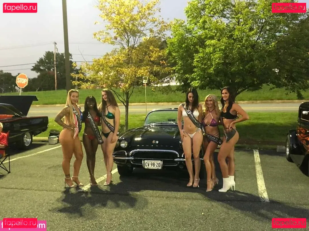 thatdarn_foxx Onlyfans Photo Gallery 