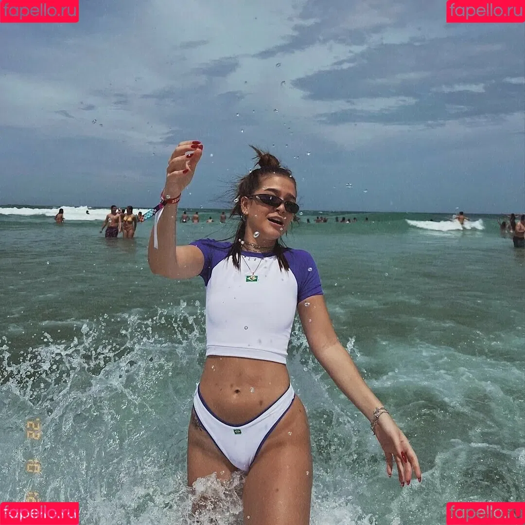 Mel Maia Onlyfans Photo Gallery 