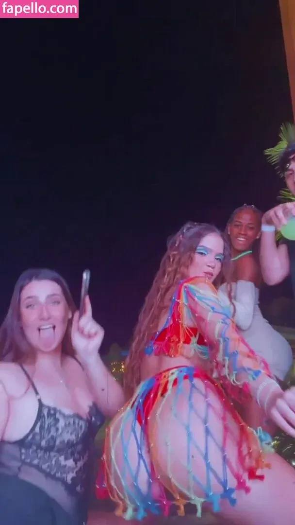 Mel Maia Onlyfans Photo Gallery 