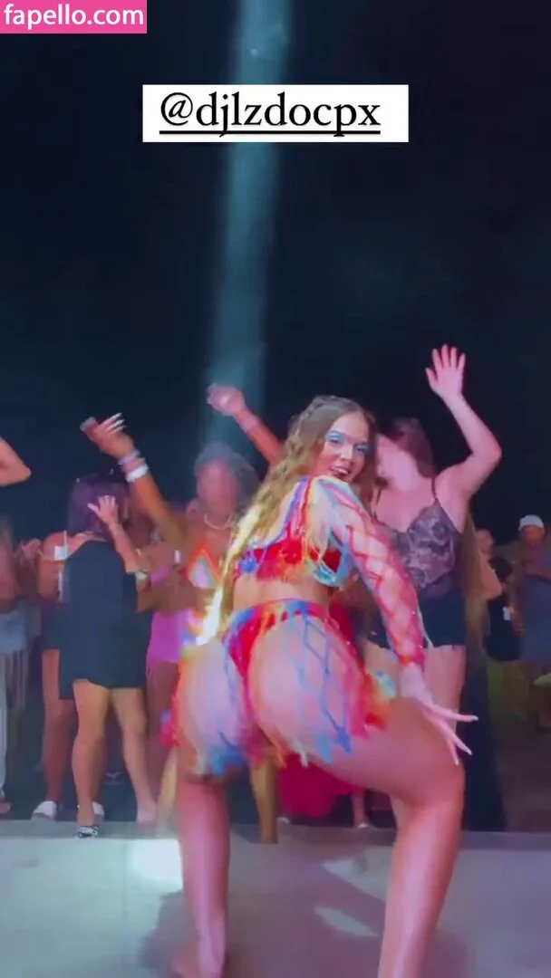 Mel Maia Onlyfans Photo Gallery 