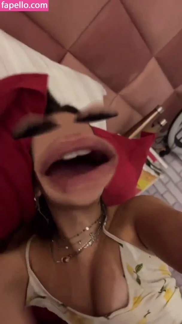 Mel Maia Onlyfans Photo Gallery 