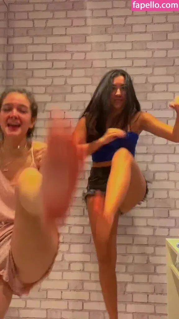 Mel Maia Onlyfans Photo Gallery 