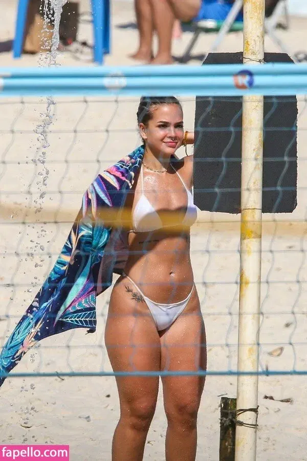 Mel Maia Onlyfans Photo Gallery 