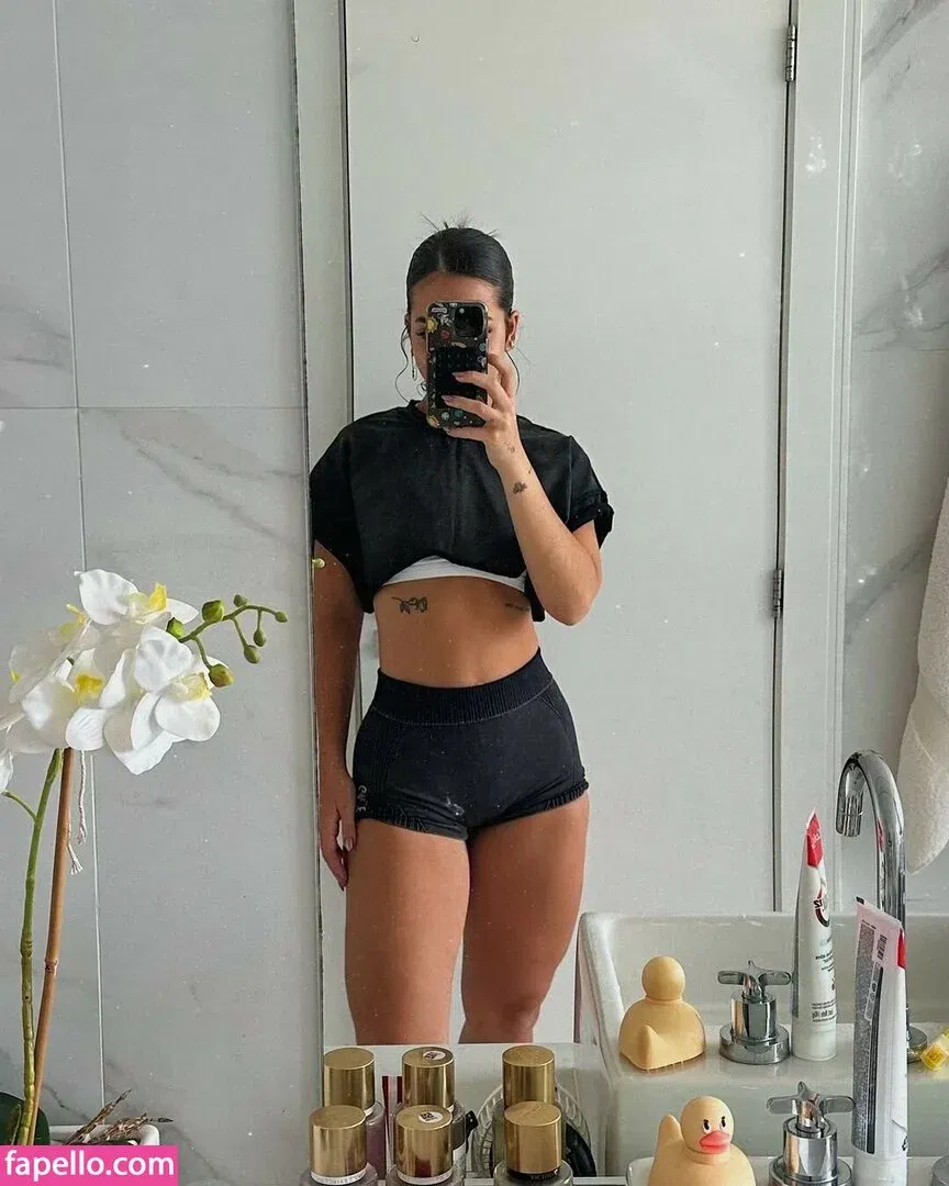 Mel Maia Onlyfans Photo Gallery 