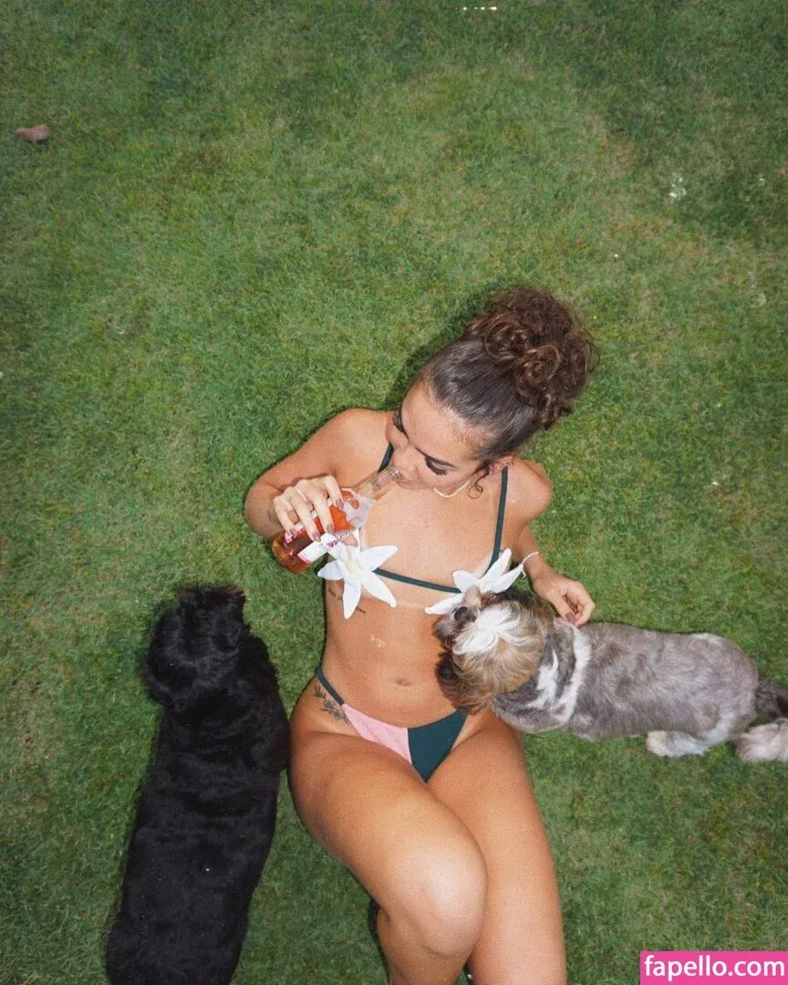 Mel Maia Onlyfans Photo Gallery 