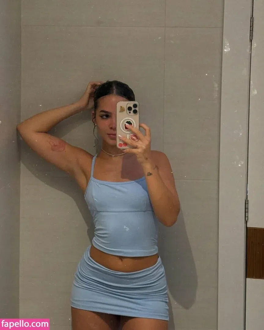 Mel Maia Onlyfans Photo Gallery 