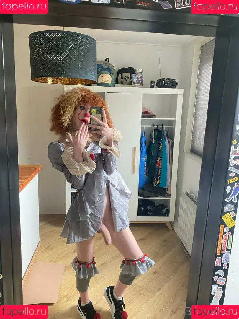 bitwink18 Onlyfans Photo Gallery 