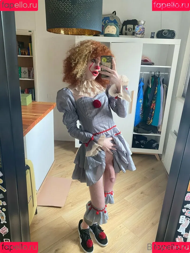 bitwink18 Onlyfans Photo Gallery 