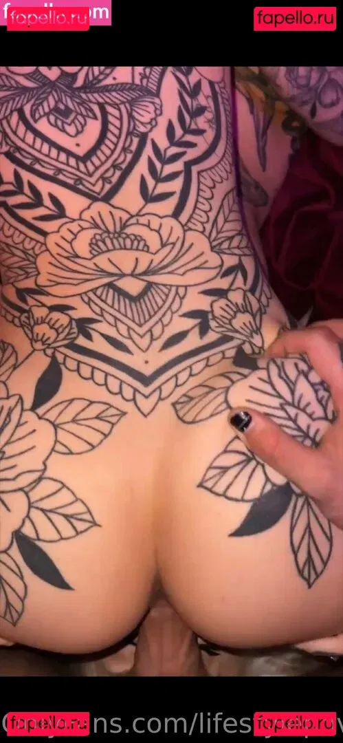 elisvault Onlyfans Photo Gallery 