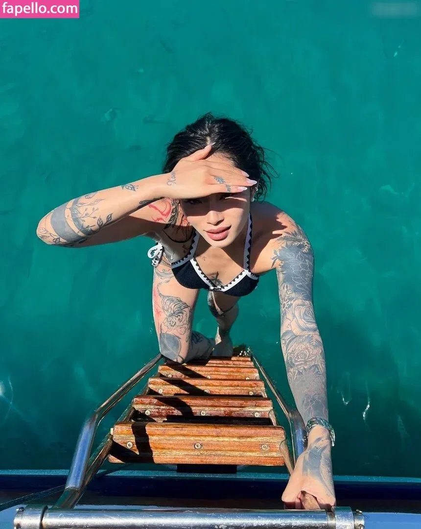 ASIAN Onlyfans Photo Gallery 