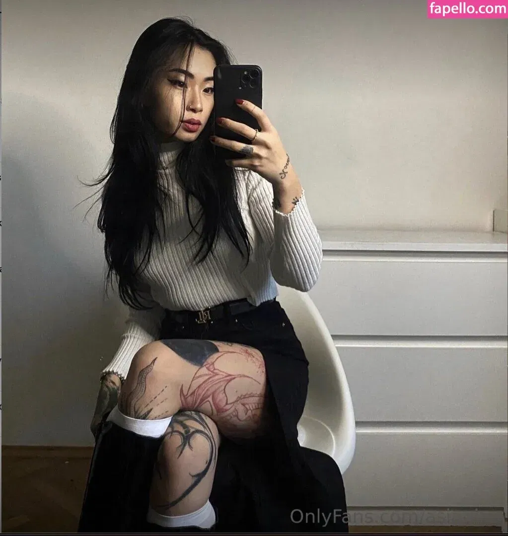 ASIAN Onlyfans Photo Gallery 