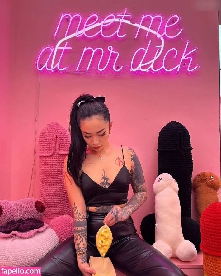 ASIAN Onlyfans Photo Gallery 